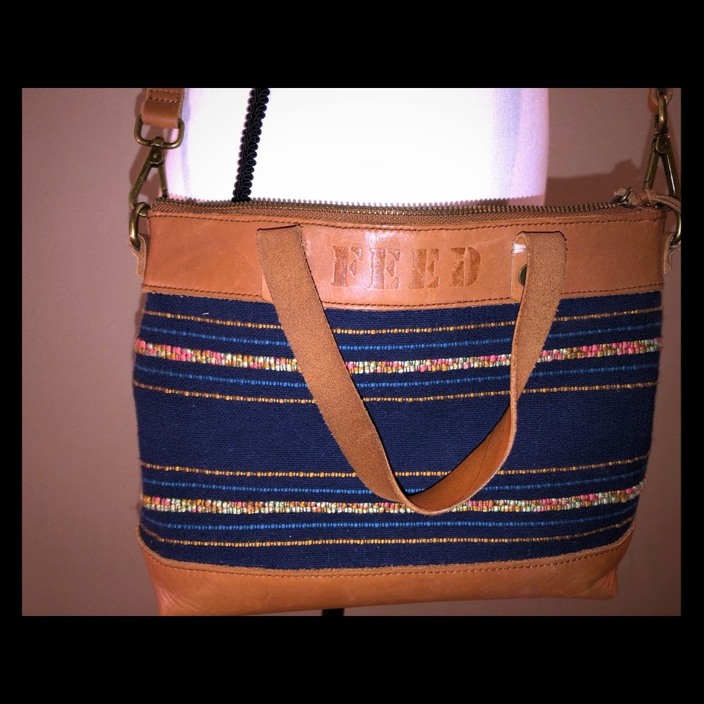 Crossbody/convertible bag